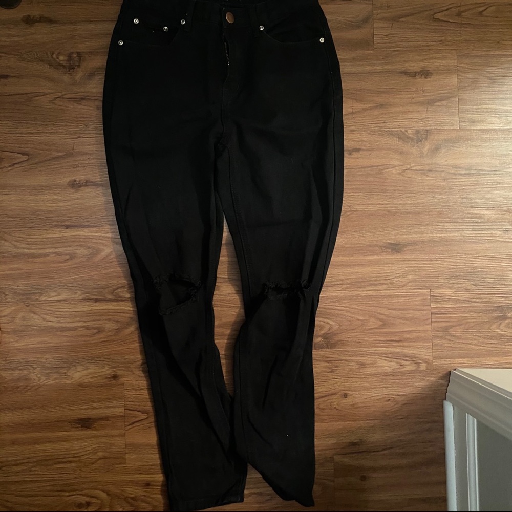 Black mom jeans